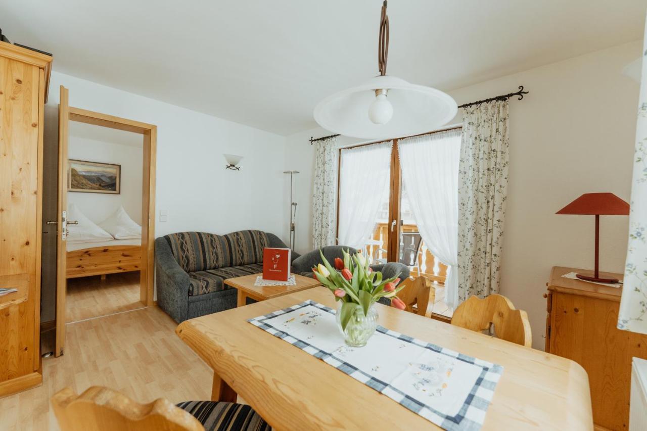 Schwarzwald-Hotel Kraeutle Фельдберг Экстерьер фото